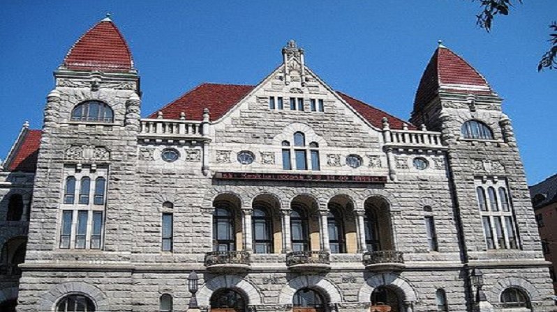 Lösning på nationalteaterns arbetsvillkor funnen