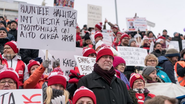 Första granskningsperioden för aktiveringsmodellen över – behandlingstiderna förlängs knappt inom servicebranscher