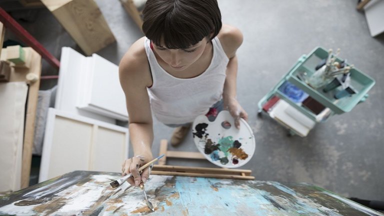 Ansök om stipendier från Folkets Bildningsfond under hela augusti – stöd för studier och kulturella strävanden samt övriga ändamål