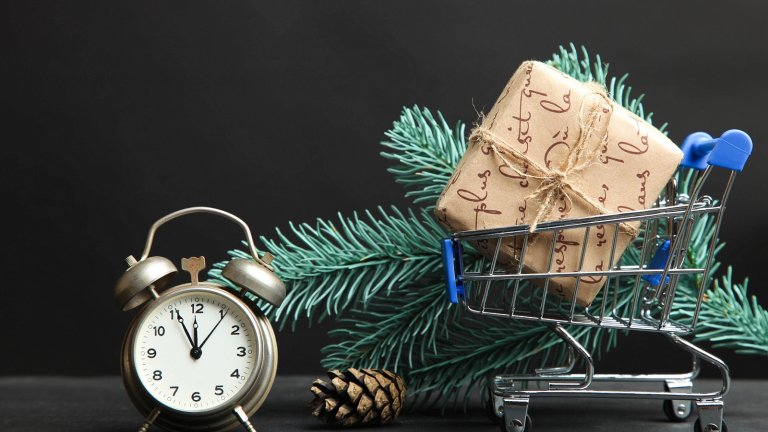 Arbetstider och ersättningar under jul- och nyårshelgerna nu i ett och samma paket - Ta del av det!