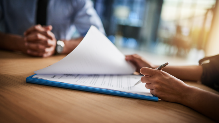 Summer workers: Check what sort of employment contract you sign – as a rule fixed-term employment contracts cannot be terminated