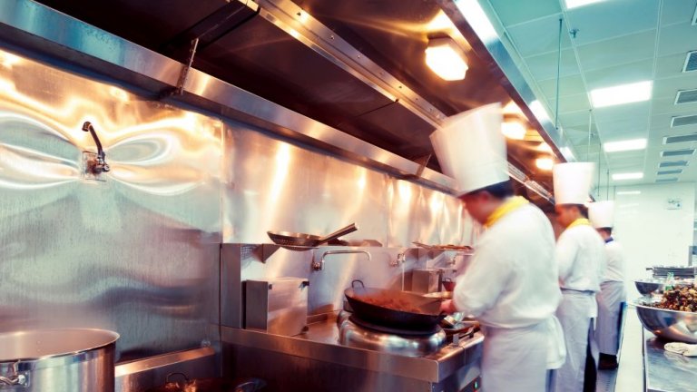 Bufféborden öppnar, servering fram till 01 - permitteringar har avslutats, avslutas eller fortsätter under sommaren